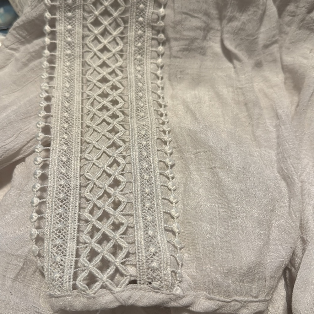 Unique Spectrum Ivory Blouse - Picture 6 of 6